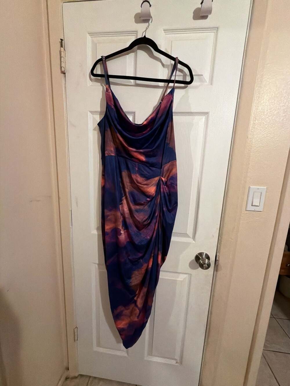 SHEIN BAE Cowl Neck Ruched Split Hem Tie-Dye Bodycon Dress SOU1274-L